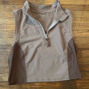 Old Navy Powersoft 1/2 Zip Sleeveless Cropped Top